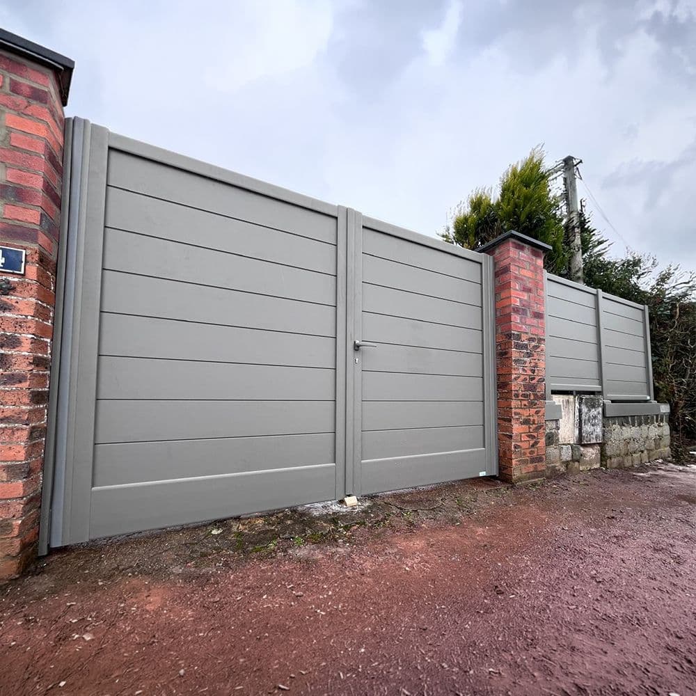 portail battant cloture aluminium gris buquet pastant